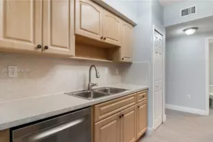 7085 Nova Dr, Davie, FL 33317 - Photo 10