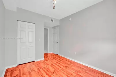 17150 N Bay Rd #2802, Sunny Isles Beach, FL 33160 - Photo 16