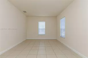 17031 SW 92nd St, Miami, FL 33196 - Photo 6