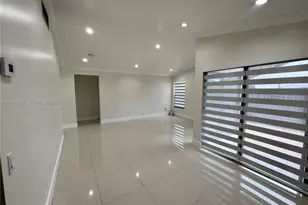 15232 SW 46th Ln, Miami, FL 33185 - Photo 2