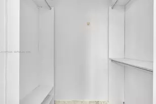 6000 Indian Creek Dr, Miami Beach, FL 33140 - Photo 32