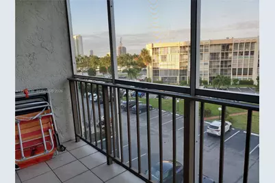 [Address not provided], Hallandale Beach, FL 33009 - Photo 14