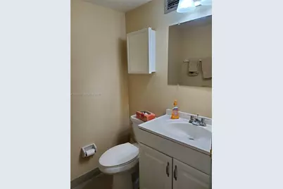 [Address not provided], Hallandale Beach, FL 33009 - Photo 8