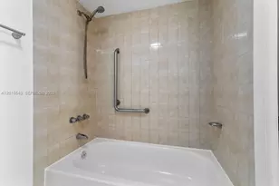11715 SW 18th St, Miami, FL 33175 - Photo 14