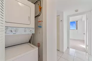 11715 SW 18th St, Miami, FL 33175 - Photo 20