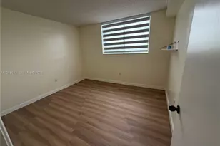 11715 SW 18th St, Miami, FL 33175 - Photo 22