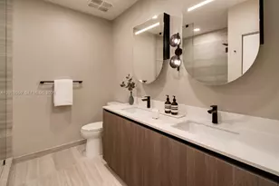 580 72nd St, Miami Beach, FL 33141 - Photo 8