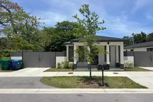 10091 Kumquat St, Miami, FL 33157 - Photo 1