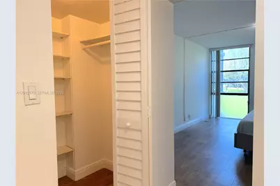 20400 W Country Club Dr #209, Aventura, FL 33180 - Photo 16