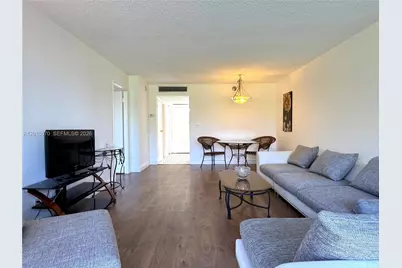 20400 W Country Club Dr #209, Aventura, FL 33180 - Photo 6