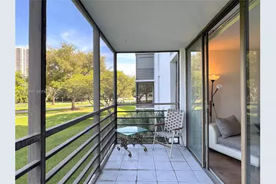 20400 W Country Club Dr #209, Aventura, FL 33180 - Photo 20