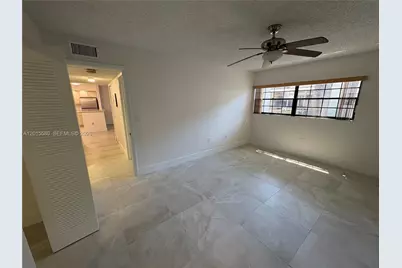 18875 NW 62nd Ave #105, Hialeah, FL 33015 - Photo 10