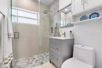 301 Hampton Ln, Key Biscayne, FL 33149 - Photo 30