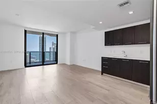 45 SW 9th St, Miami, FL 33130 - Photo 2