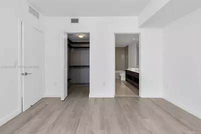 45 SW 9th St #3502, Miami, FL 33130 - Photo 20
