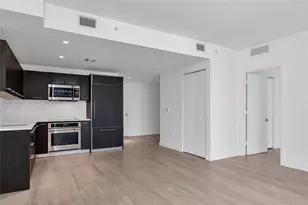 45 SW 9th St, Miami, FL 33130 - Photo 14