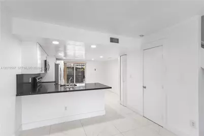 4079 W 9th Ln #74, Hialeah, FL 33012 - Photo 6