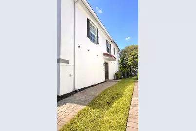 6835 Broadwater Ln, Lake Worth, FL 33467 - Photo 16