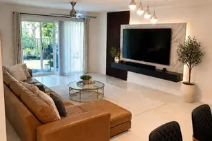 6835 Broadwater Ln, Lake Worth, FL 33467 - Photo 2