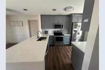 9062 SW 147th Ct, Miami, FL 33196 - Photo 4
