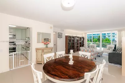 5750 Collins Ave #3J, Miami Beach, FL 33140 - Photo 4