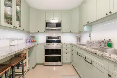 5750 Collins Ave #3J, Miami Beach, FL 33140 - Photo 1