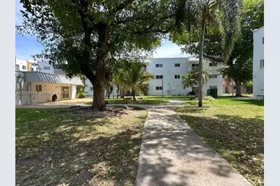 11301 SW 200th St #104-A, Miami, FL 33157 - Photo 2