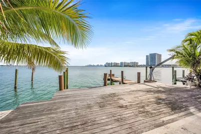 1920 Bay Dr, Miami Beach, FL 33141 - Photo 1