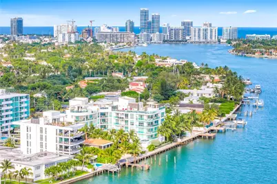 1920 Bay Dr, Miami Beach, FL 33141 - Photo 10