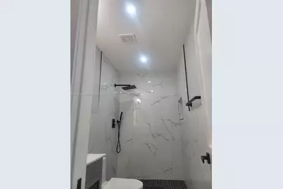266 NE 162nd St, Miami, FL 33162 - Photo 24