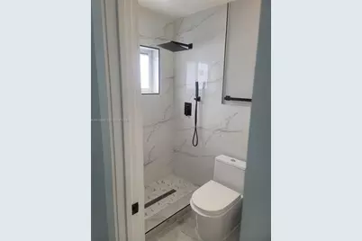 266 NE 162nd St, Miami, FL 33162 - Photo 4