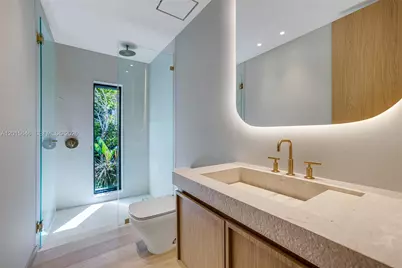 72 W Shore Dr W, Miami, FL 33133 - Photo 66