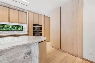 72 W Shore Dr W, Miami, FL 33133 - Photo 40