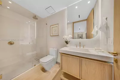 72 W Shore Dr W, Miami, FL 33133 - Photo 84