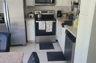 441 NE 5th St, Florida City, FL 33034 - Photo 18