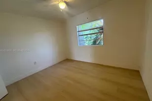 4122 SW 61st Ave, Davie, FL 33314 - Photo 8