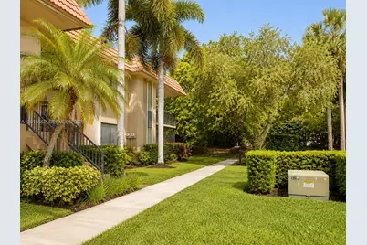439 Lakeview Dr #106, Weston, FL 33326 - Photo 4