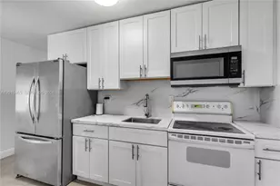 645 NW 15th Ave, Fort Lauderdale, FL 33311 - Photo 14