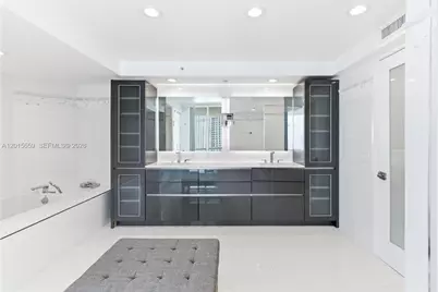 16400 Collins Ave #PH41, Sunny Isles Beach, FL 33160 - Photo 24