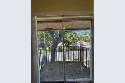 1101 W Prospect Rd #4, Fort Lauderdale, FL 33309 - Photo 12