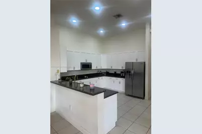 18571 SW 44th St, Miramar, FL 33029 - Photo 10