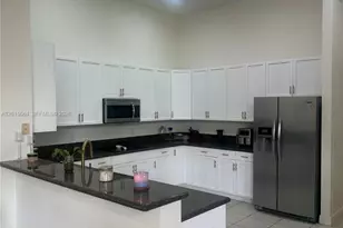 18571 SW 44th St, Miramar, FL 33029 - Photo 10