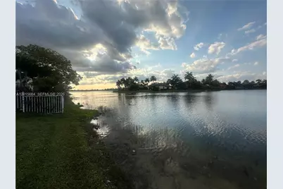 18571 SW 44th St, Miramar, FL 33029 - Photo 36