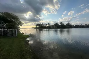 18571 SW 44th St, Miramar, FL 33029 - Photo 36