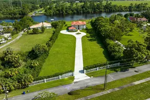 6152 SW Banks St, Palm City, FL 34990 - Photo 1
