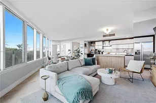 2155 Washington Ct, Miami Beach, FL 33139 - Photo 1