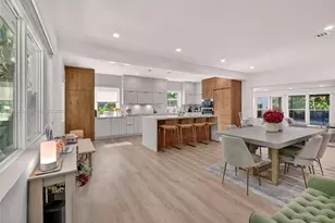 725 NE 81st St, Miami, FL 33138 - Photo 2