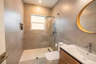 725 NE 81st St, Miami, FL 33138 - Photo 20