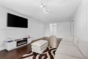 1800 Sans Souci, North Miami, FL 33181 - Photo 6