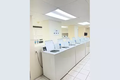 1800 Sans Souci #332, North Miami, FL 33181 - Photo 4